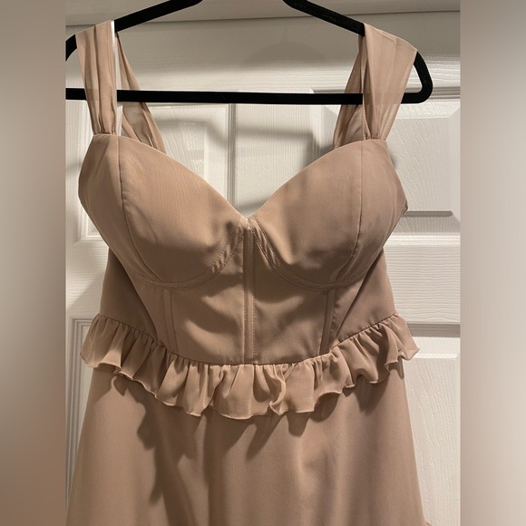 Revelry Sloane Chiffon Dress (Latte) - Picture 5 of 7
